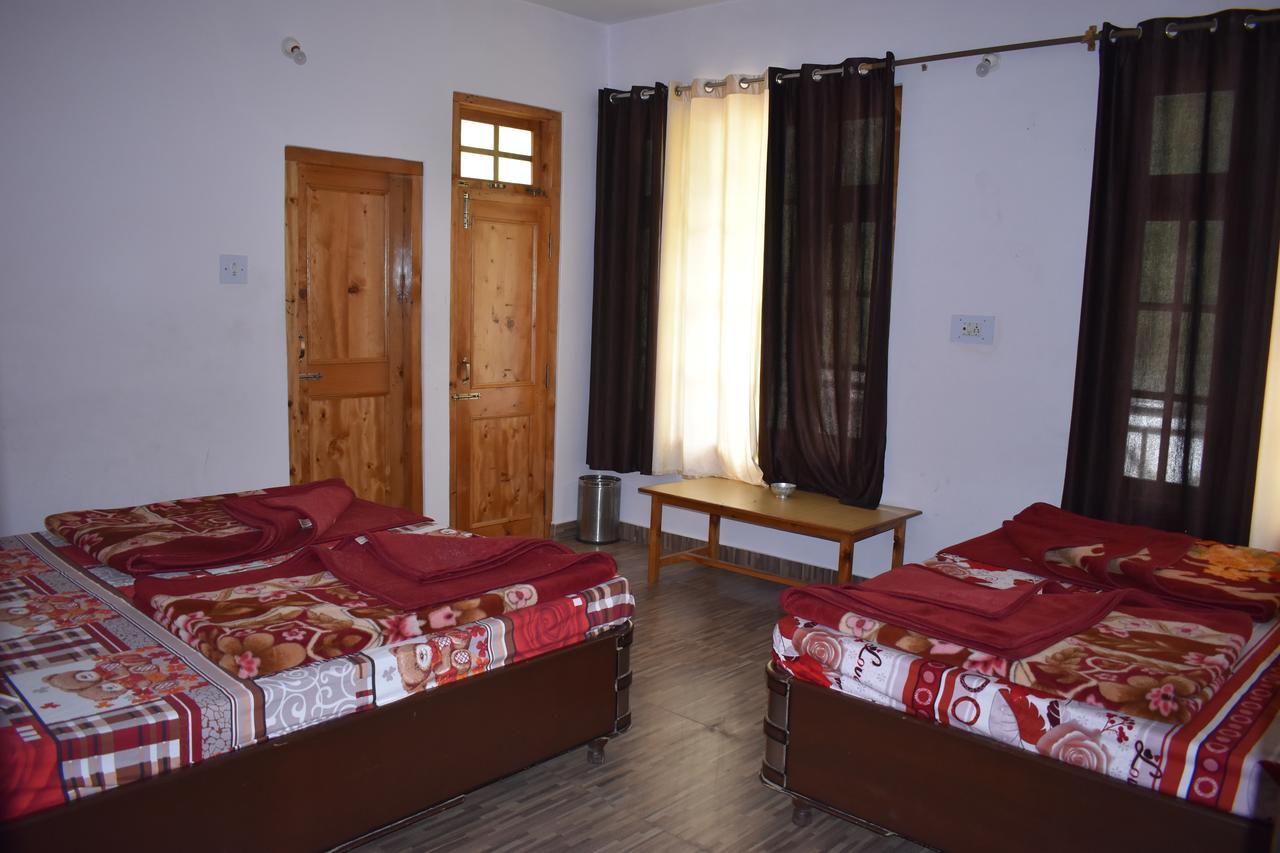 White House Kasol Hotel Exterior photo