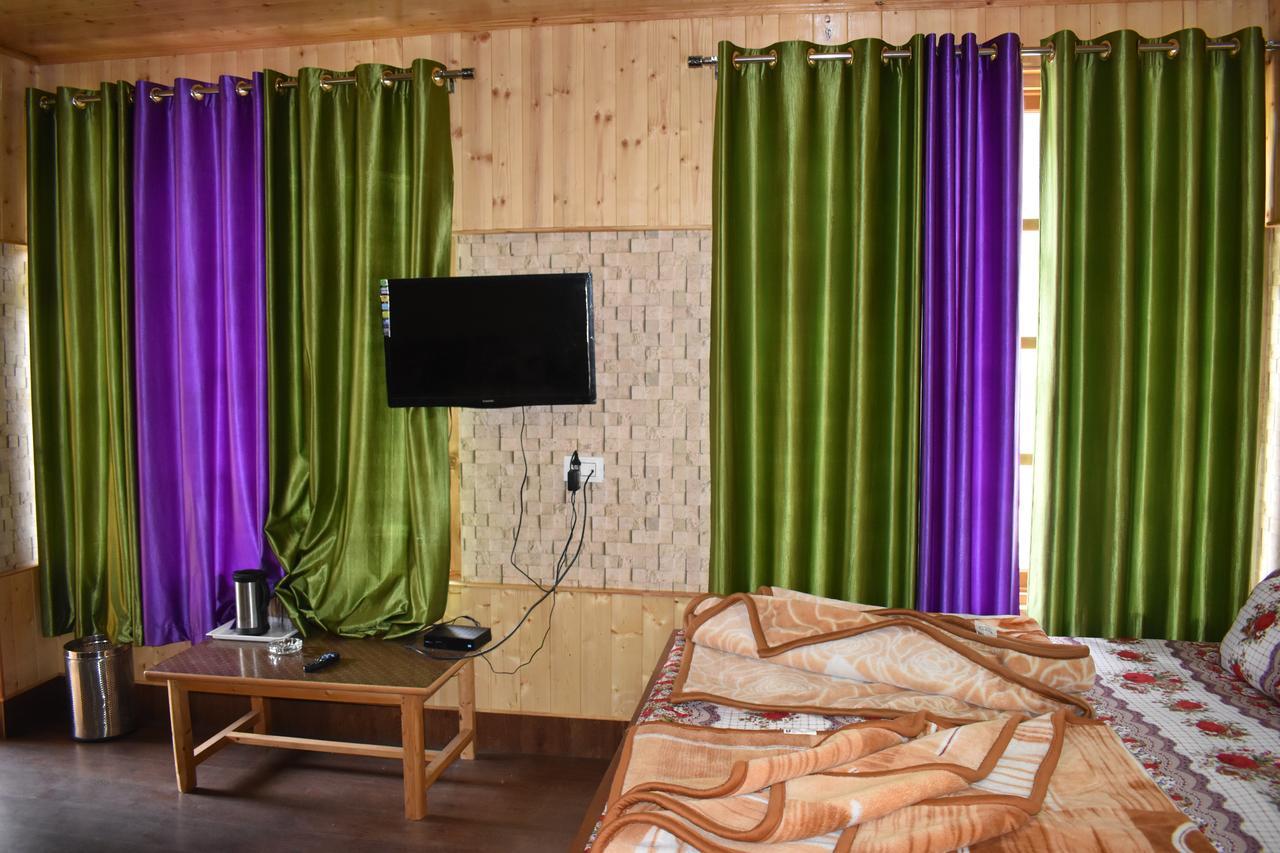 White House Kasol Hotel Exterior photo