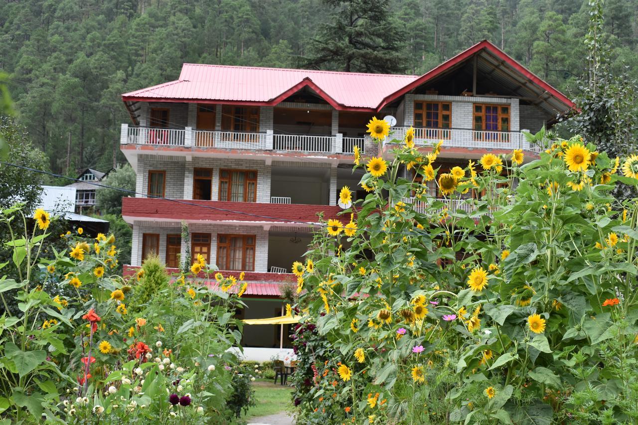 White House Kasol Hotel Exterior photo